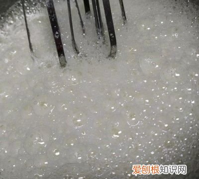 8个鸡蛋古早蛋糕做法最佳配方 如何做简单又好吃的古早蛋糕