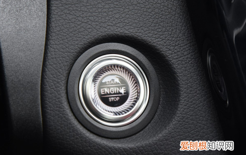 奔驰座椅加热怎么使用，奔驰e300座椅加热旁边是什么