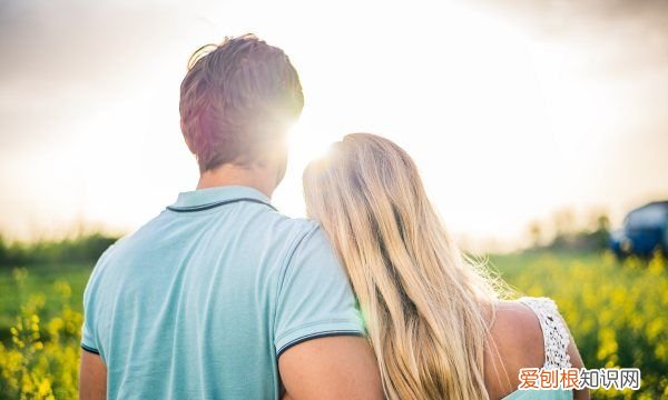 在感情中太卑微了怎么办，如何让女朋友获得归属感恋爱手册