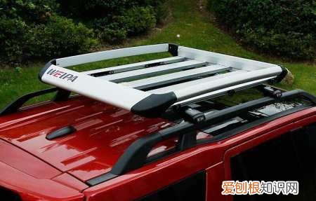 suv车顶行李架怎么用，suv车顶行李架怎么放东西