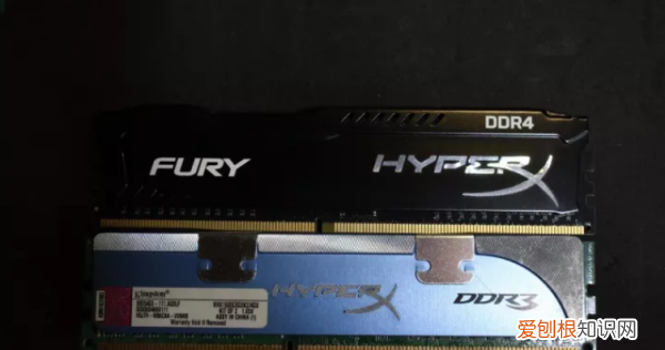 台式机电脑怎么安装内存条