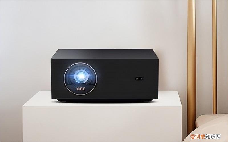 家用投影仪哪个好?大眼橙、极米、坚果等10款投影仪推荐