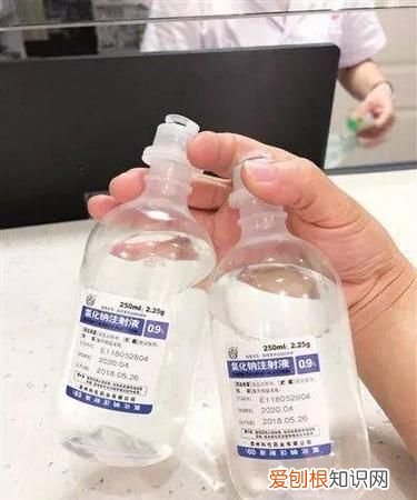 生理盐是什么样子的,生理盐水是什么是家里用的盐吗