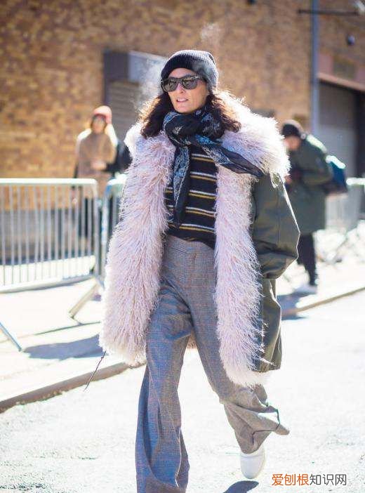 派克服怎么搭配下装跟鞋子,短款派克服怎么搭配下装跟鞋子