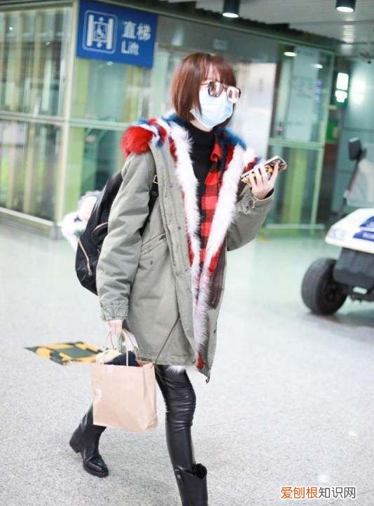 派克服怎么搭配下装跟鞋子,短款派克服怎么搭配下装跟鞋子