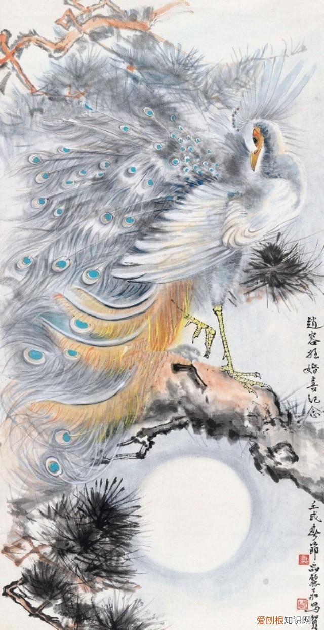 他笔下的孔雀千姿百态
