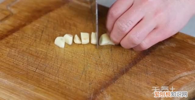 晒干的苦瓜干怎么炒,圆苦瓜怎么炒最好吃