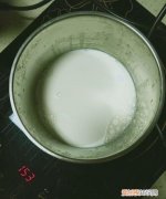 生牛奶自己煮能杀菌吗，新挤的牛奶有细菌怎样煮才能杀菌