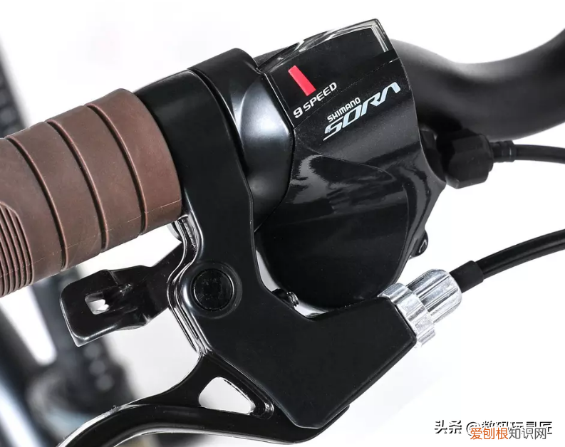 迪卡侬折叠车 TILT 900 和 TILT 500 的区别(对比两款折叠自行车你会选择哪一辆）