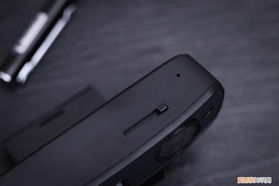 会议与直播的好拍档 ROCWARE RC08音视频一体化摄像机