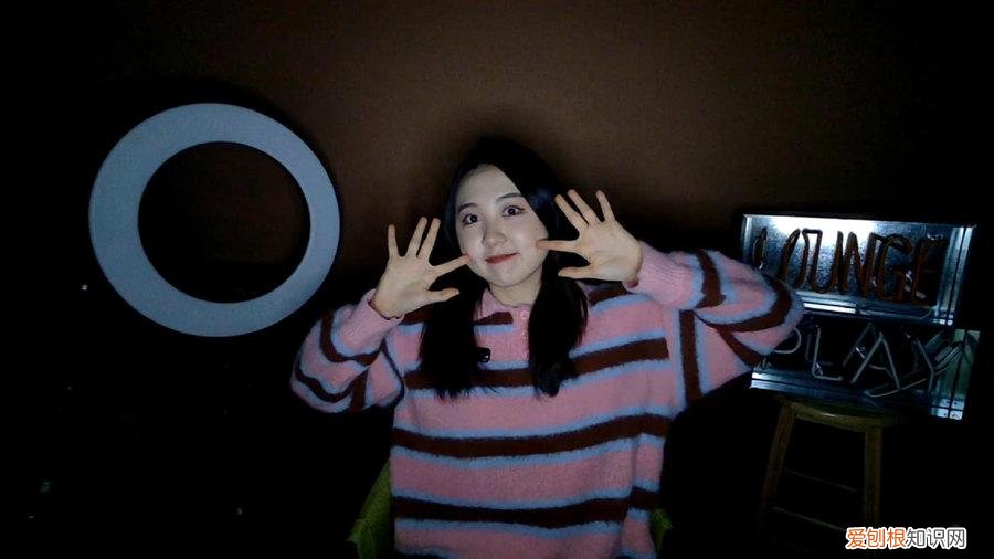 会议与直播的好拍档 ROCWARE RC08音视频一体化摄像机