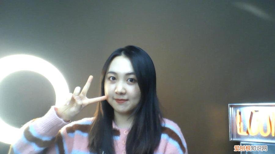 会议与直播的好拍档 ROCWARE RC08音视频一体化摄像机