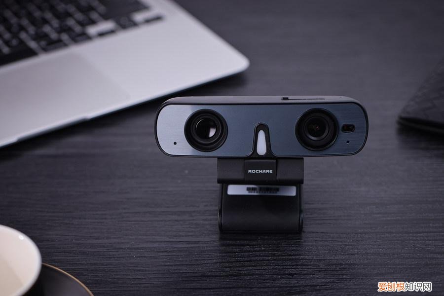 会议与直播的好拍档 ROCWARE RC08音视频一体化摄像机