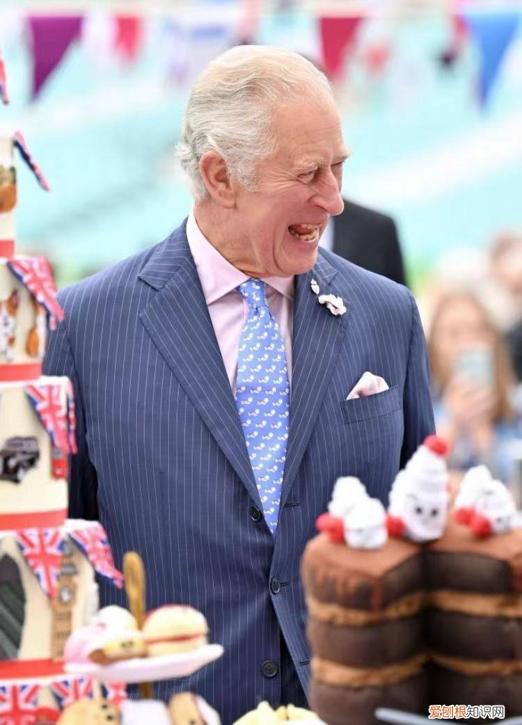 金·卡戴珊欲参加王室派对被拒，这就是哈里梅根未来与王室的距离