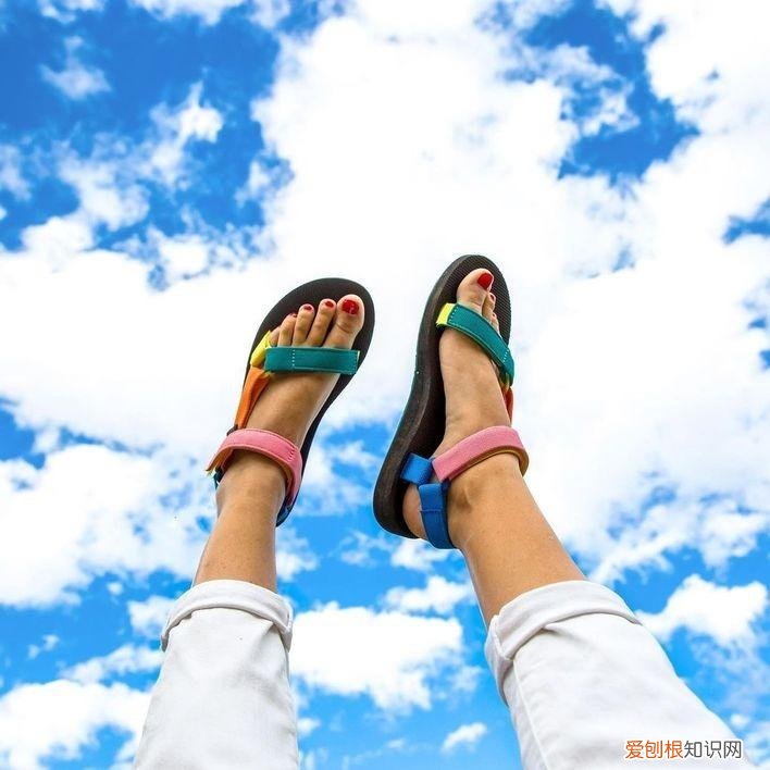 推荐这些运动凉鞋品牌,TEVA、KEEN、CHACO