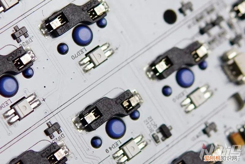 新贵GM780三模无线机械键盘简评