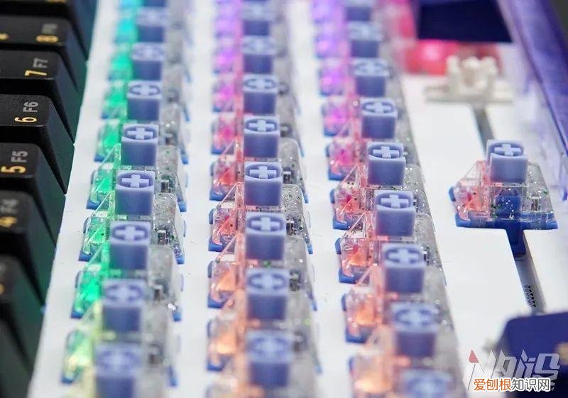 新贵GM780三模无线机械键盘简评