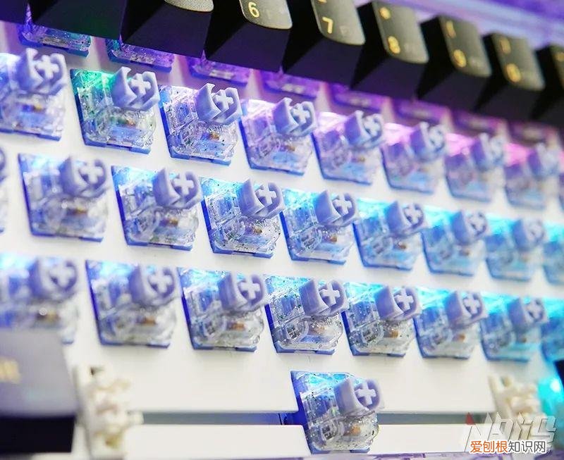 新贵GM780三模无线机械键盘简评