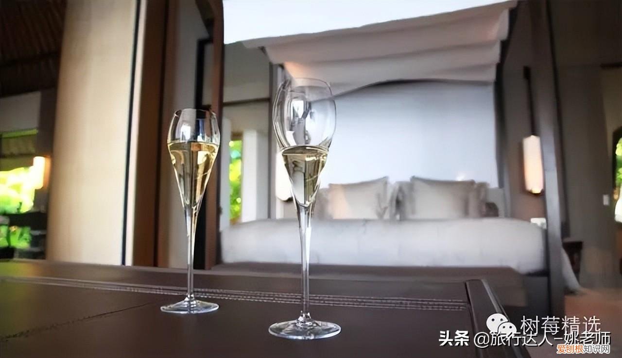 酒店测评：在酒店睡觉，也得睡个明白！(旅行达人带你了解最舒服的酒店床垫）