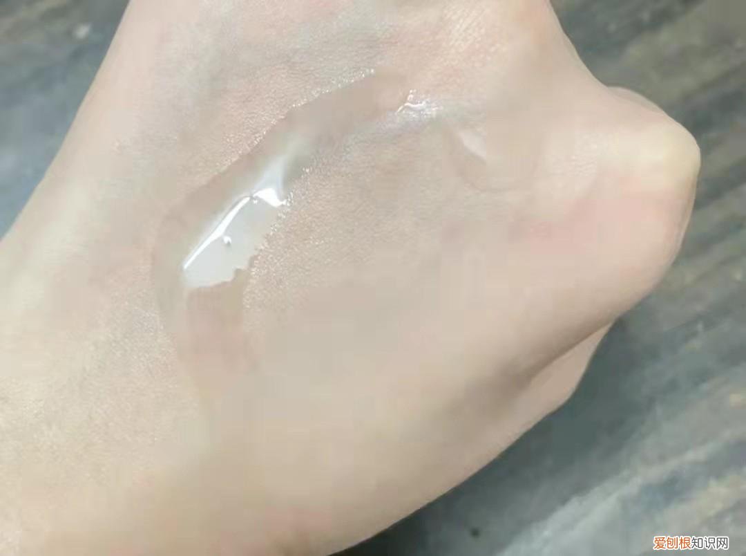 精华国货之光!这4款“国货精华”性价比超高