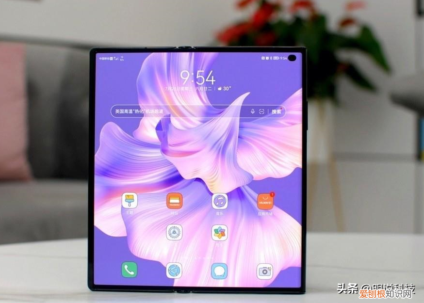 高端折叠屏：小米MIX Fold2 与华为Mate Xs2如何选？