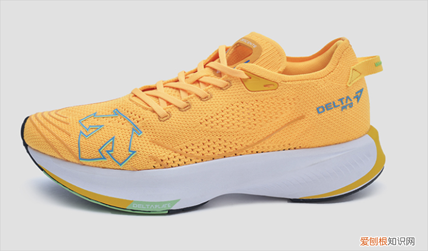 李宁更新猫爪鞋系列,迪桑特发布全掌碳板跑鞋