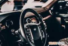 开车倒车不知道往哪个方向打，开车往左边倒车怎么打方向盘