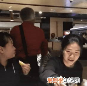 海底捞服务员能学到东西吗