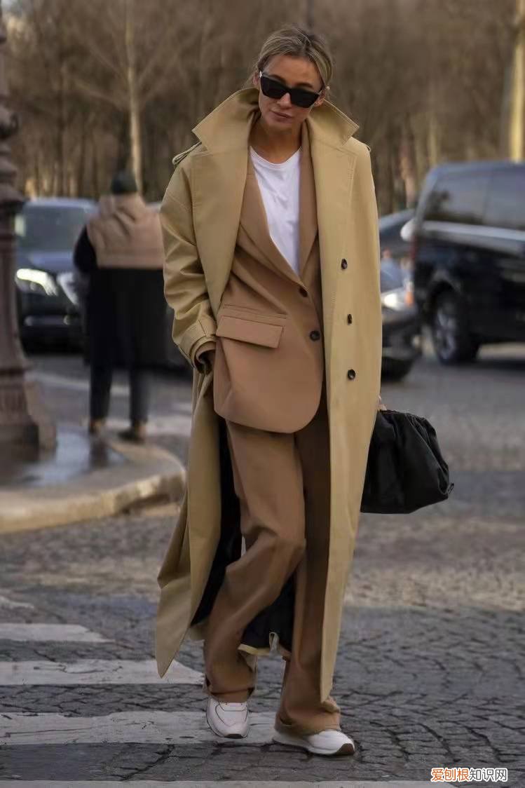 驼色大衣搭配图片