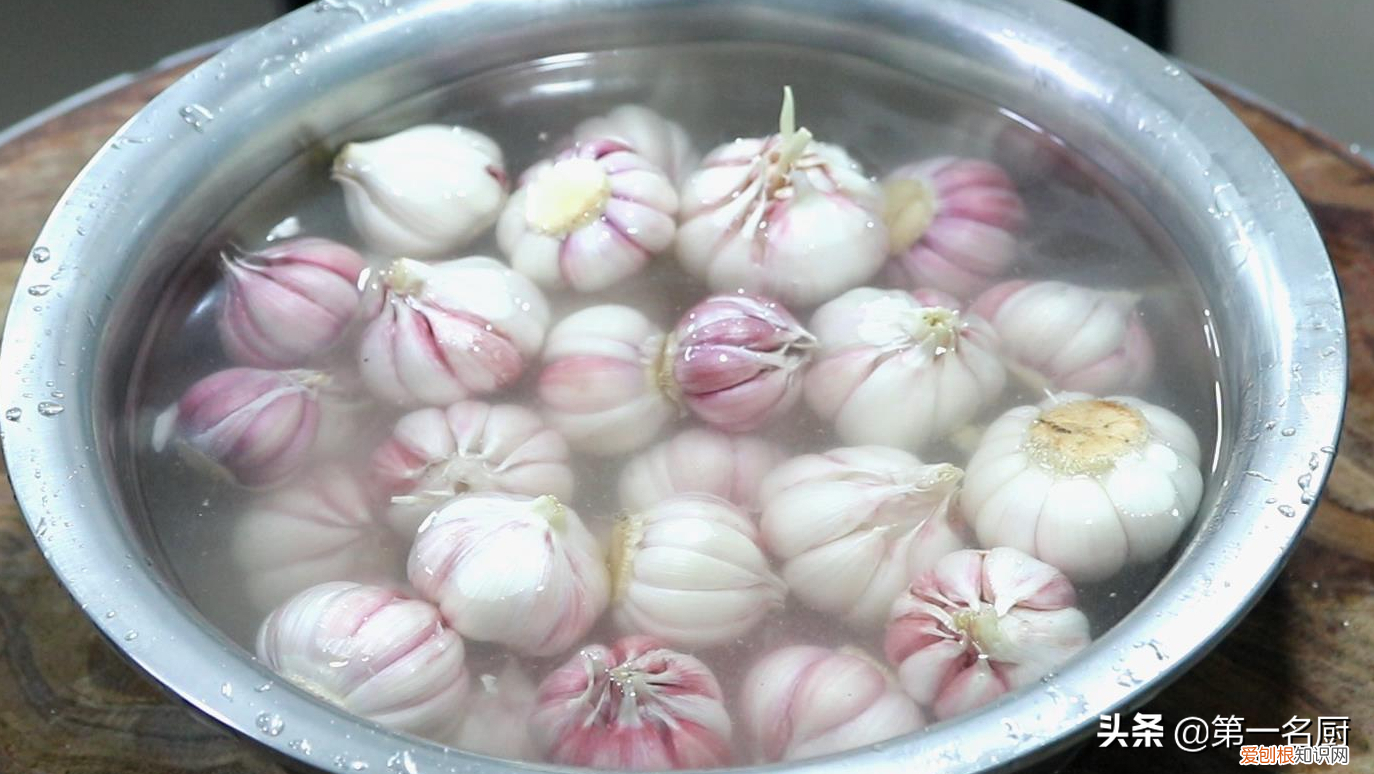 腌糖蒜怎么腌又脆又好吃