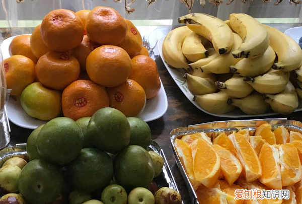 祭祀用什么水果和糕点，给过世的老人上坟带几样供果好