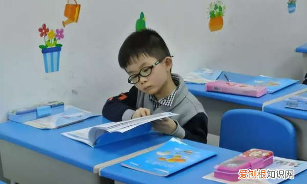 生字卡片怎么制作，一年级生字卡片怎么制作简单好看关于中秋节的