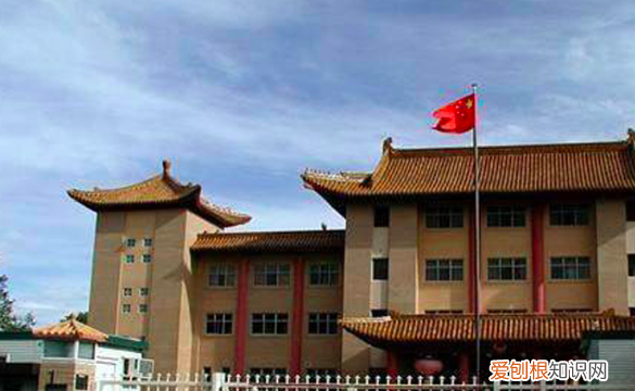 大使馆和领事馆有啥区别，大使馆和领事馆有什么区别