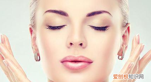 如何实时看到真实的自己而非镜像