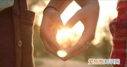 酸甜苦辣喜怒哀乐都是歌,酸甜苦辣算什么是哪首歌的歌词