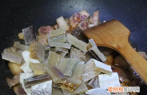 鳗鱼干怎么做好吃又简单，鳗鱼干怎么做好吃视频教程
