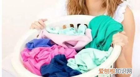 衣服和卫生纸一起洗了怎么清理