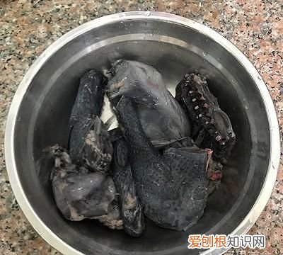 牛奶根煲乌鸡汤好喝吗 养颜牛奶炖乌鸡汤