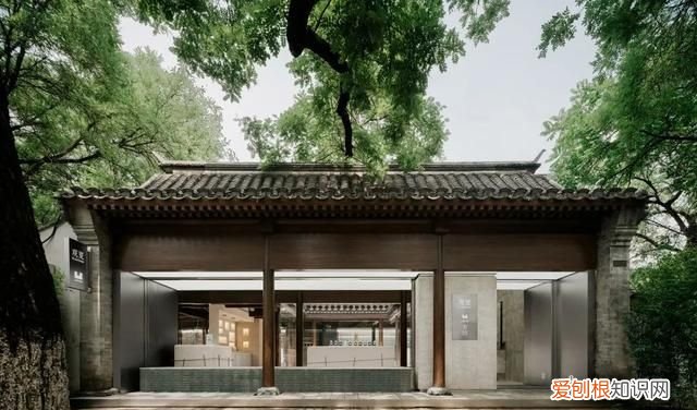 280年皇家古建筑被时尚激活-观夏国子监旗舰店