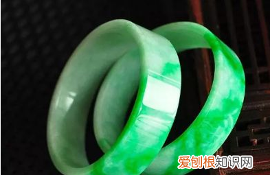 翡翠级别怎么分，翡翠的分类和等级划分标准