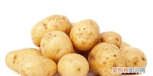 土豆不宜存放在什么地方,夏天土豆大量储存能堆放