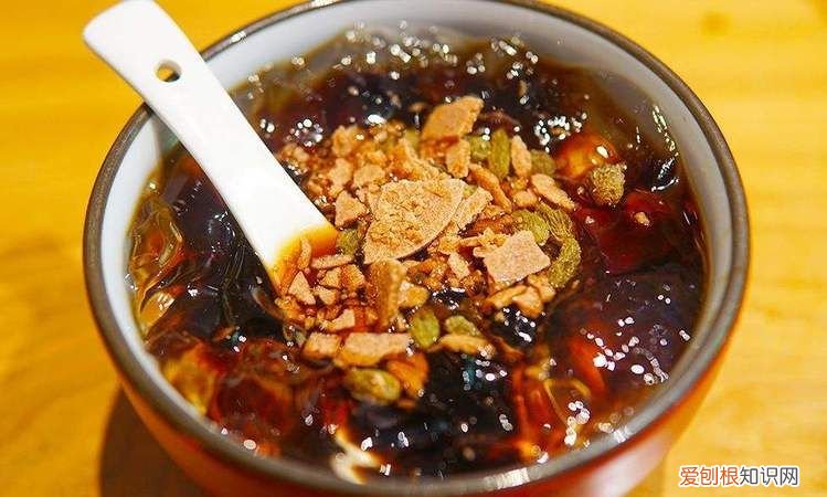 手搓冰粉可以不要石灰水吗，手搓冰粉一斤石灰加多少水