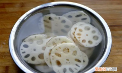 藕片凉菜的做法，凉拌莲藕时可以添加其他菜吗