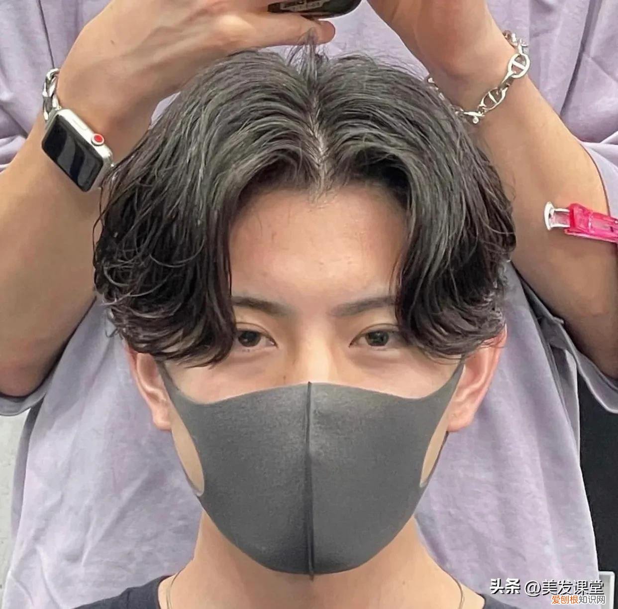男生中长发发型