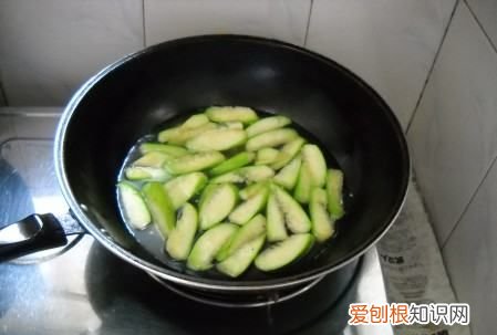 皮蛋怎么做，皮蛋汤做法大全