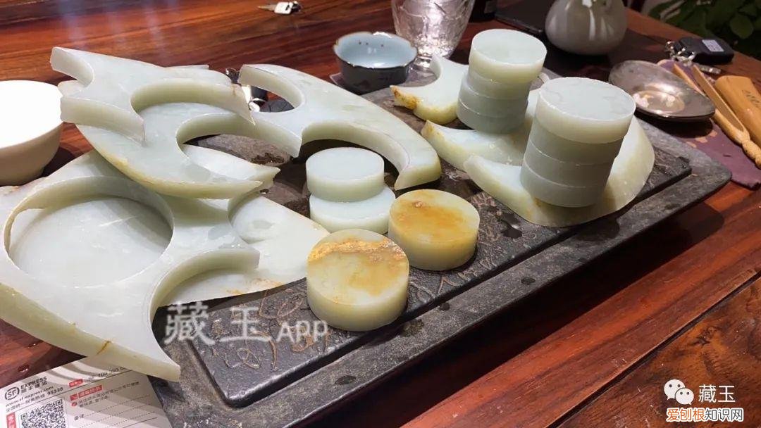 两个和田玉籽料玉镯的价格及图片，
