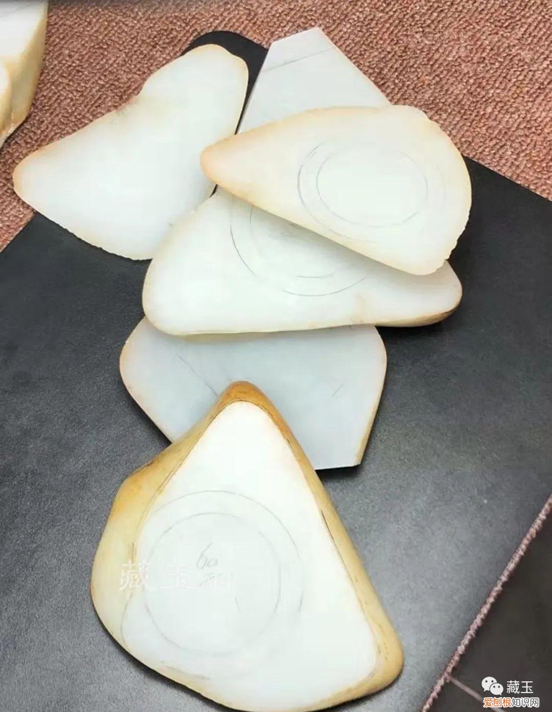 两个和田玉籽料玉镯的价格及图片，