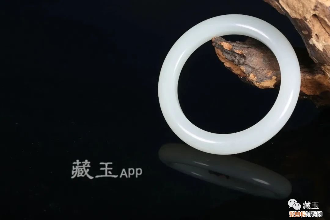 两个和田玉籽料玉镯的价格及图片，