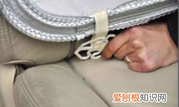 车坐垫怎么安装，汽车座垫怎么安装卡扣视频