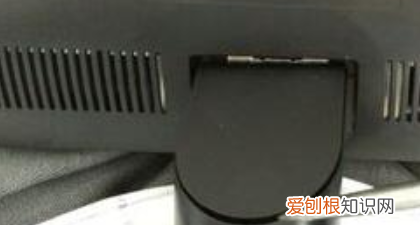 戴尔显示器底座怎么拆